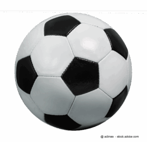 Fussball vor weißem Hintergrund. Bildquelle: adimas - stock.adobe.com