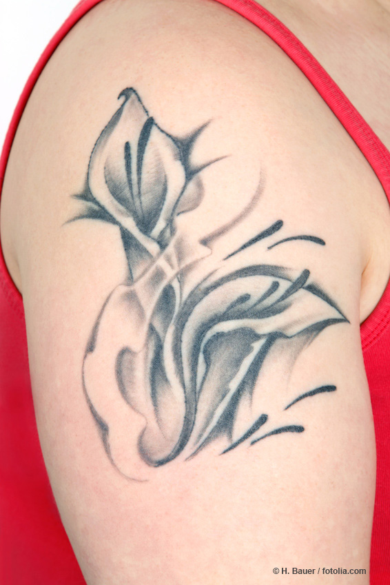 Tatoo am Oberarm © H.Bauer / fotolia.com