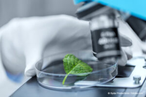 Analysis of environmental samples © Syda Productions / fotolia.com